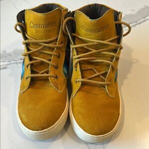 Women’s  Tan High-Top sneakers
